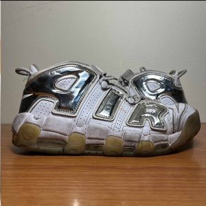 Nike Uptempo Chrome